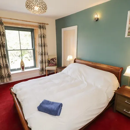 Mulgrave House * Hinderwell