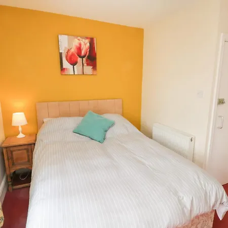 Mulgrave House Ferienhaus *